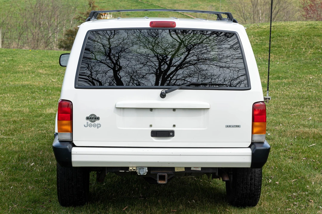 2001 Jeep XJ Cherokee - Image 5 of 31