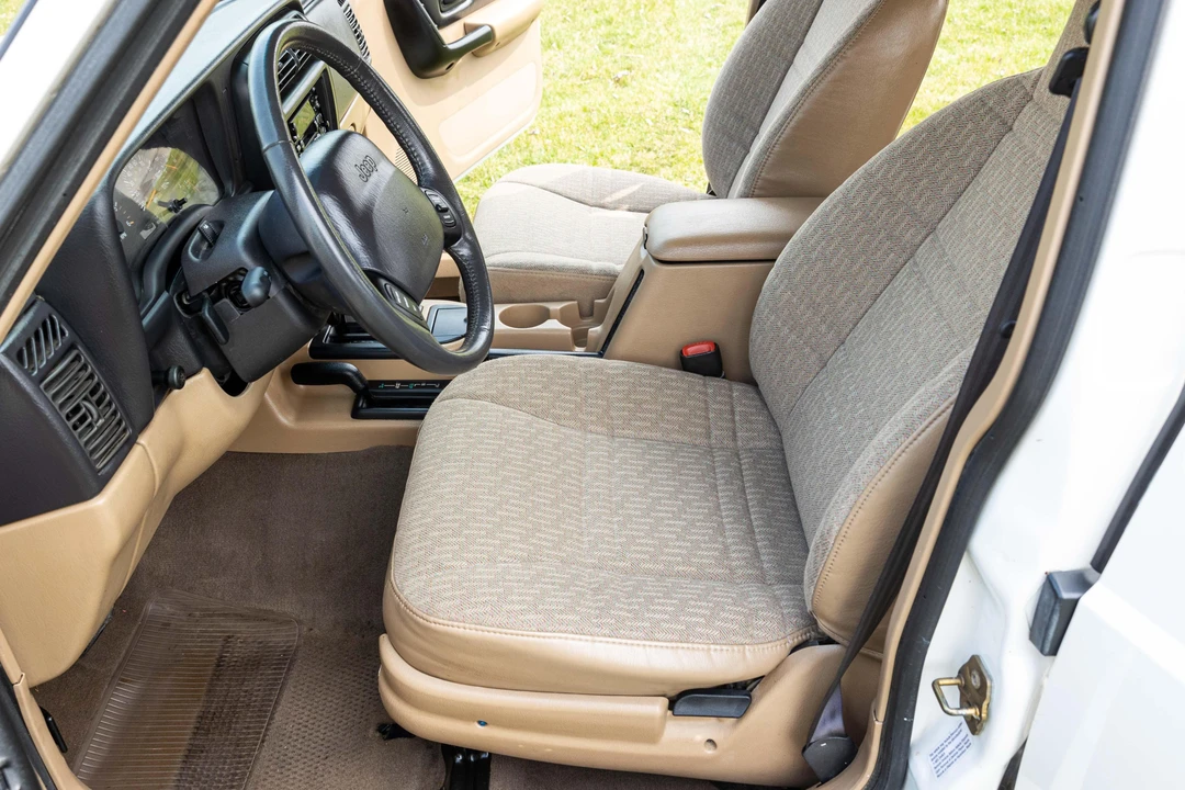 2001 Jeep XJ Cherokee - Image 31 of 31
