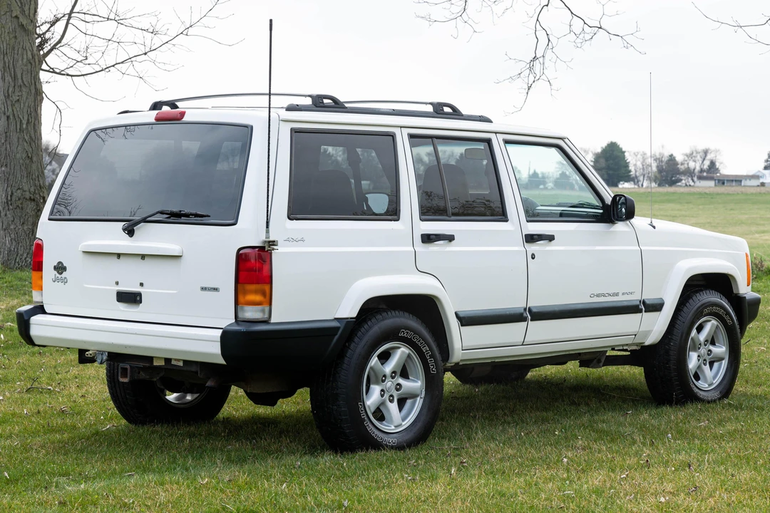 2001 Jeep XJ Cherokee - Image 4 of 31