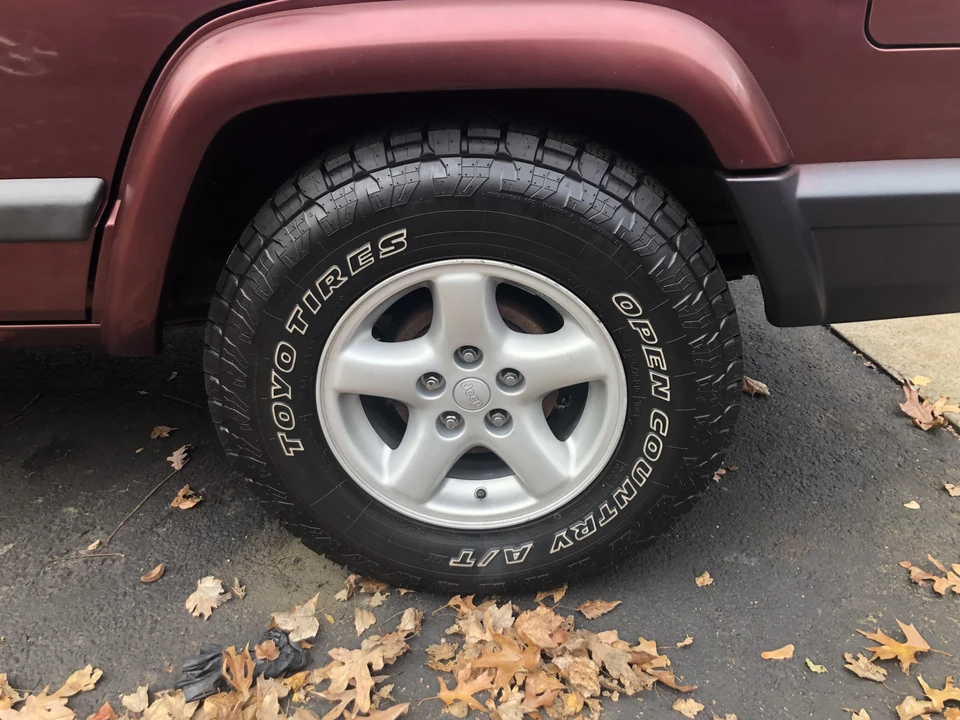 2001 Jeep XJ Cherokee - Image 22 of 31