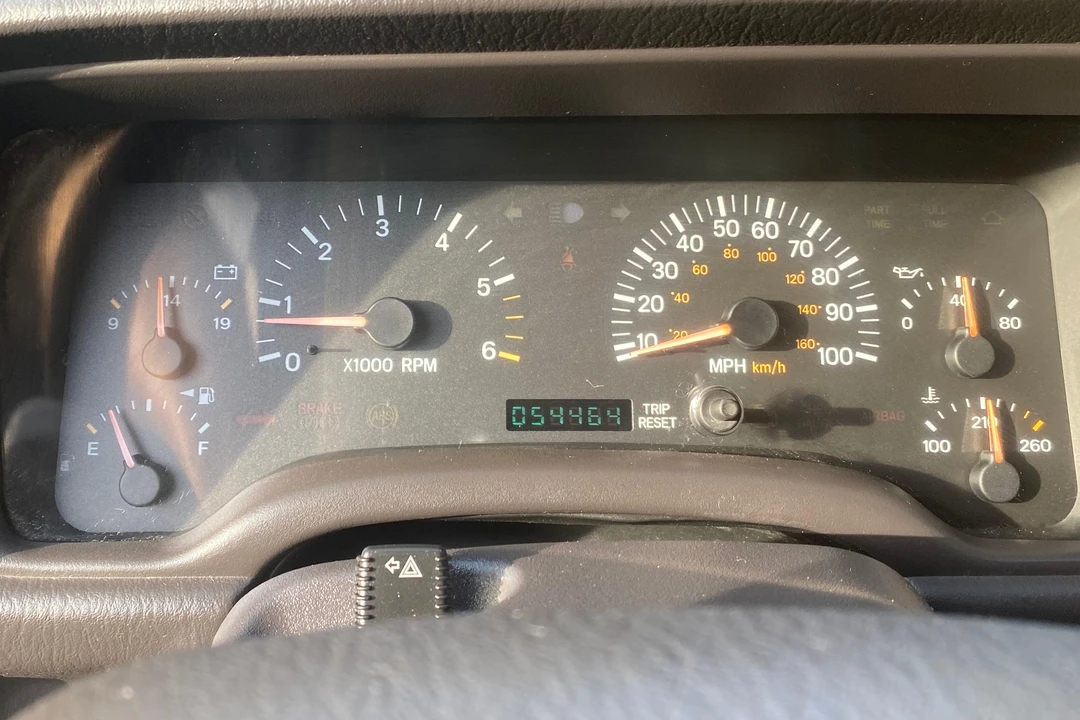 2001 Jeep XJ Cherokee - Image 28 of 31