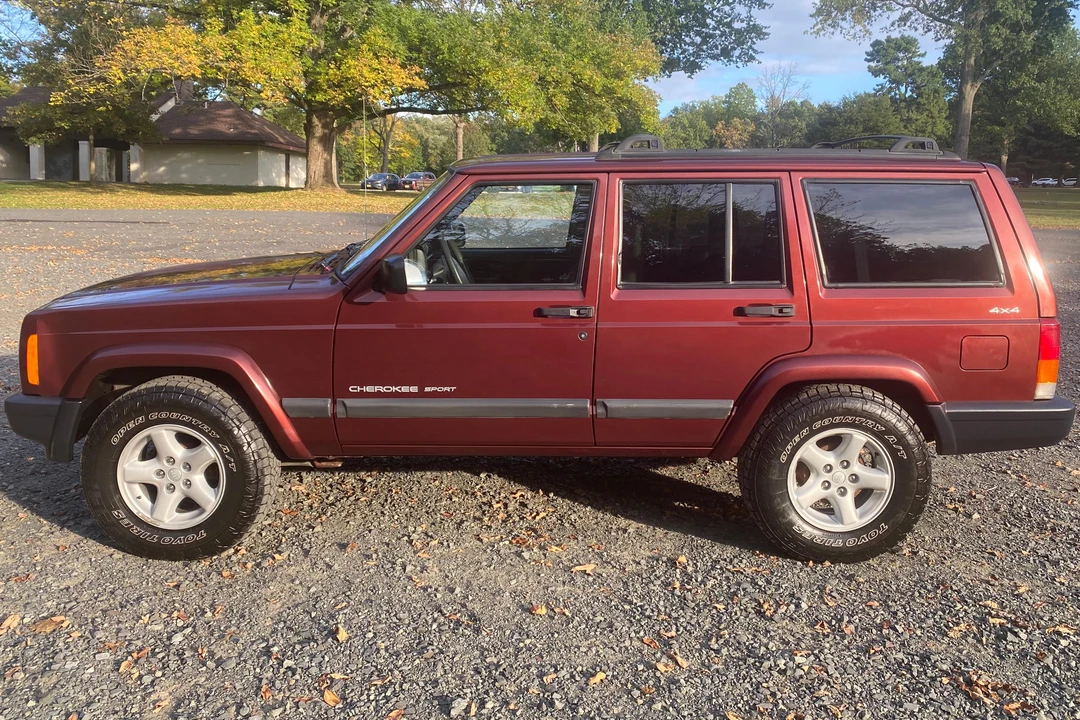 2001 Jeep XJ Cherokee - Image 3 of 31