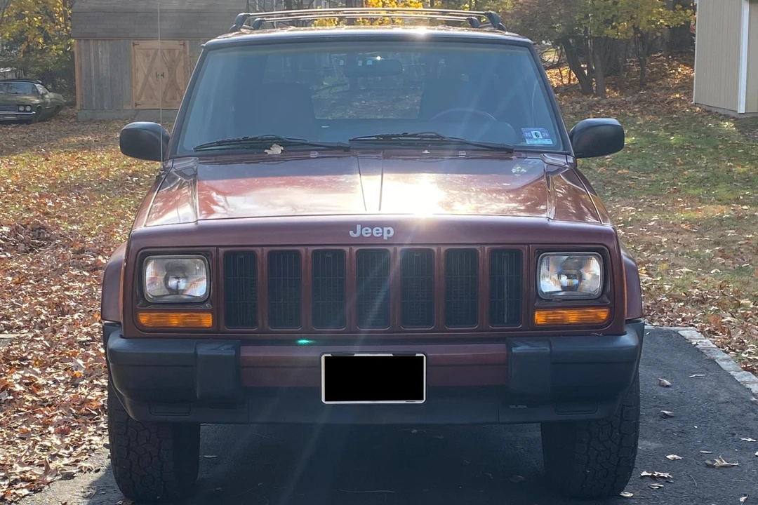 2001 Jeep XJ Cherokee - Image 2 of 31