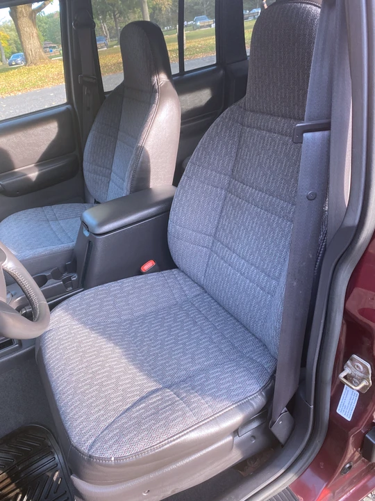 2001 Jeep XJ Cherokee - Image 29 of 31