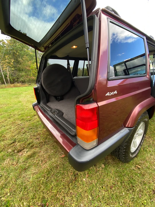2001 Jeep XJ Cherokee - Image 19 of 31
