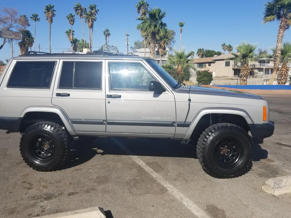 2001 Jeep XJ Cherokee - Image 14 of 31