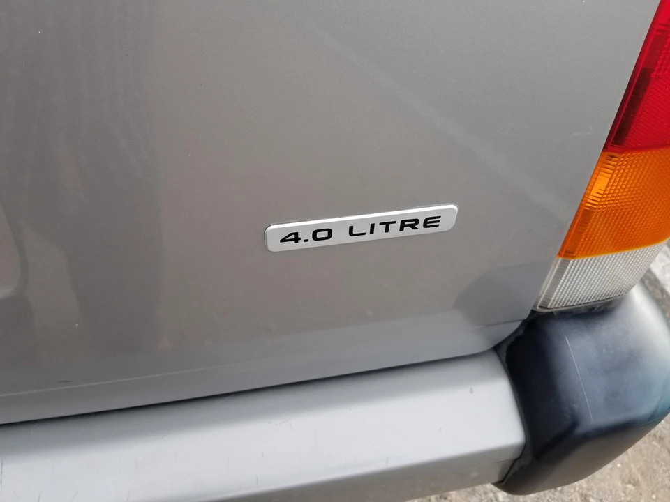 2001 Jeep XJ Cherokee - Image 28 of 31