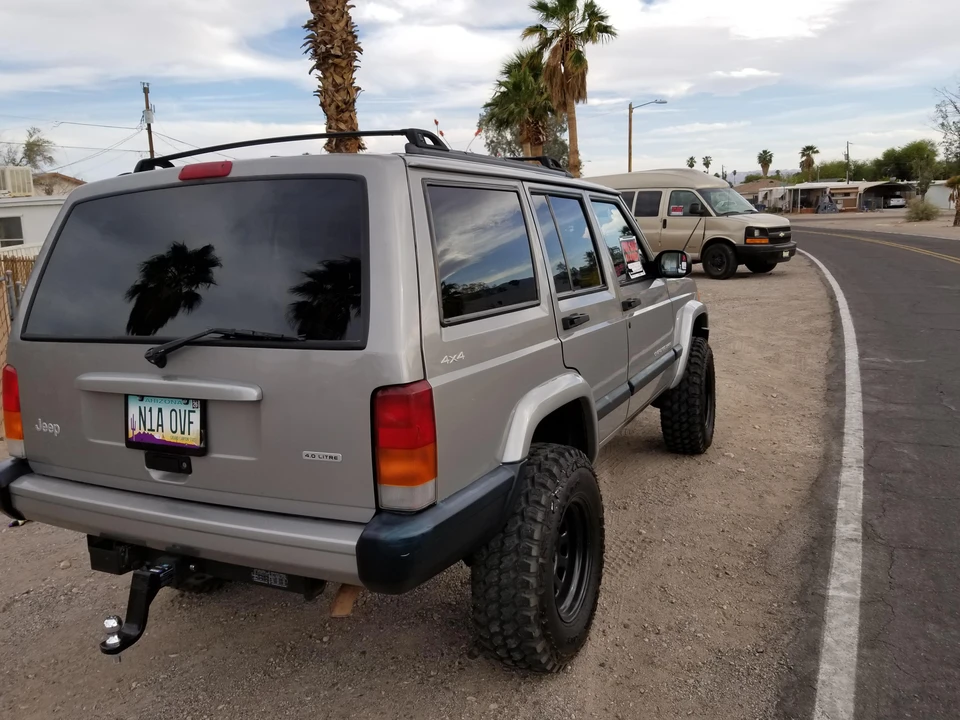 2001 Jeep XJ Cherokee - Image 13 of 31