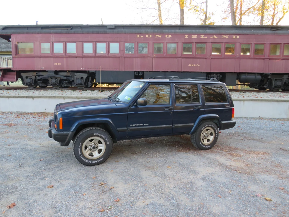 2001 Jeep XJ Cherokee - Image 12 of 31