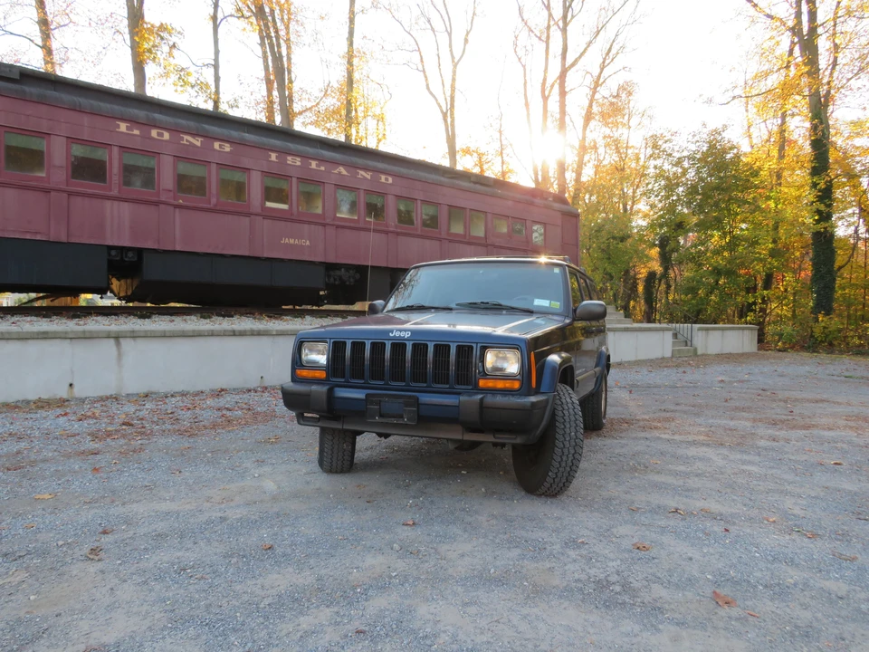 2001 Jeep XJ Cherokee - Image 7 of 31