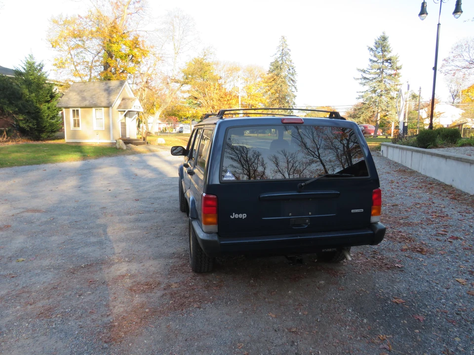 2001 Jeep XJ Cherokee - Image 21 of 31