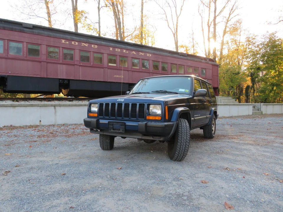 2001 Jeep XJ Cherokee - Image 8 of 31