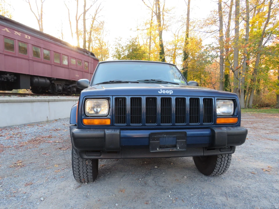 2001 Jeep XJ Cherokee - Image 6 of 31