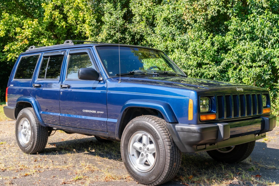2001 Jeep XJ Cherokee - Image 9 of 31