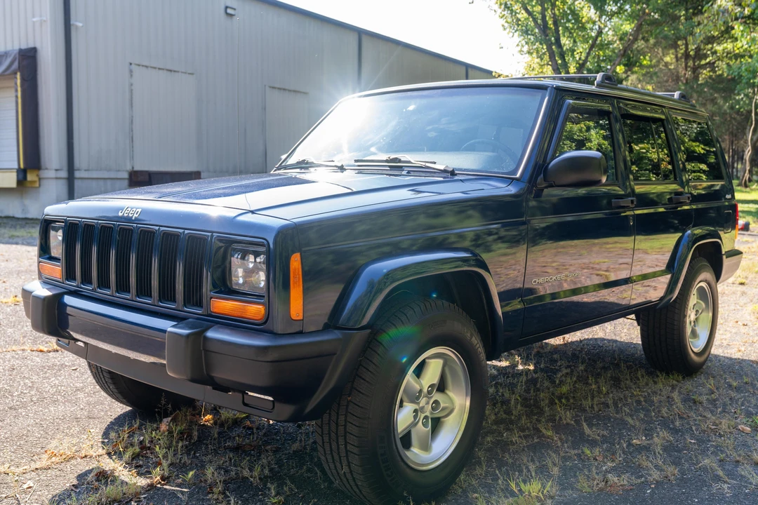2001 Jeep XJ Cherokee - Image 6 of 31