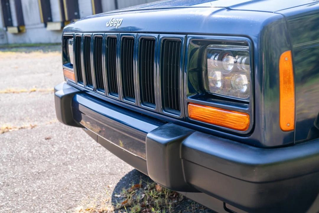 2001 Jeep XJ Cherokee - Image 23 of 31