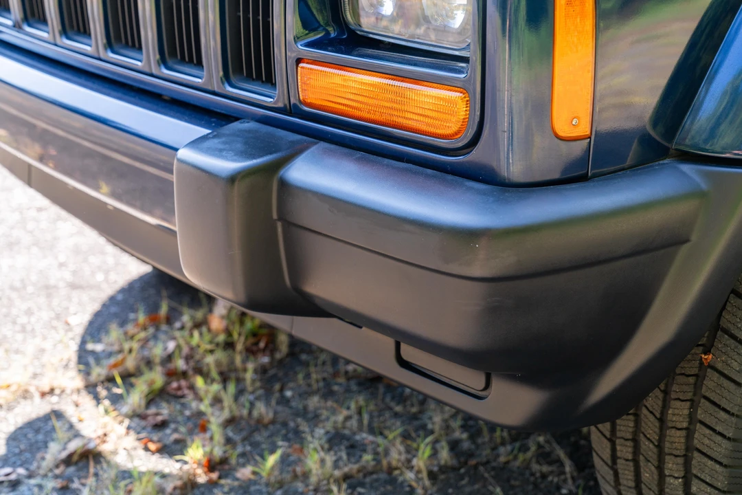 2001 Jeep XJ Cherokee - Image 24 of 31