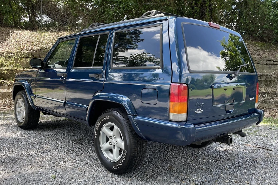 2001 Jeep XJ Cherokee - Image 4 of 31
