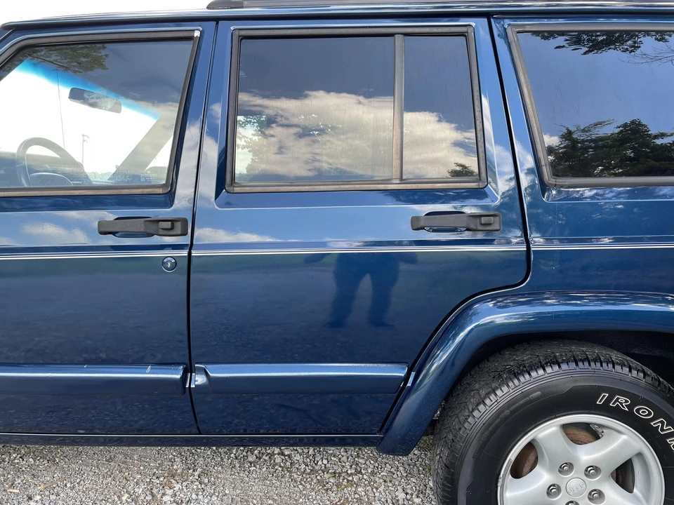 2001 Jeep XJ Cherokee - Image 13 of 31