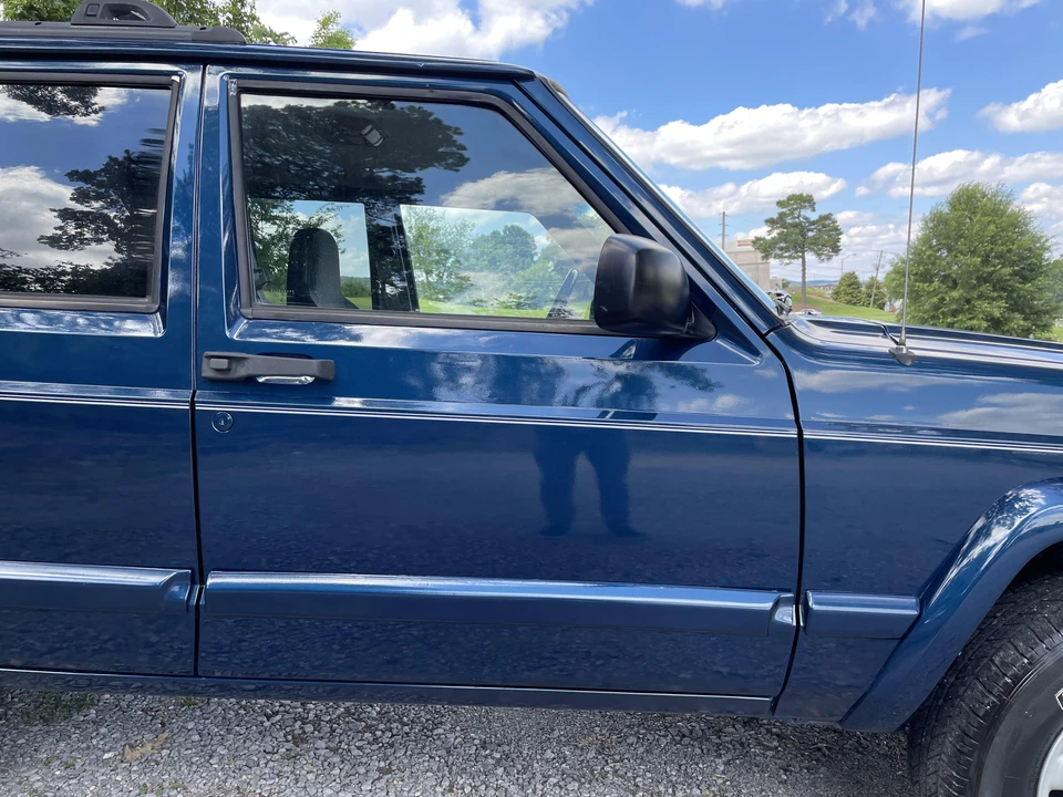 2001 Jeep XJ Cherokee - Image 23 of 31