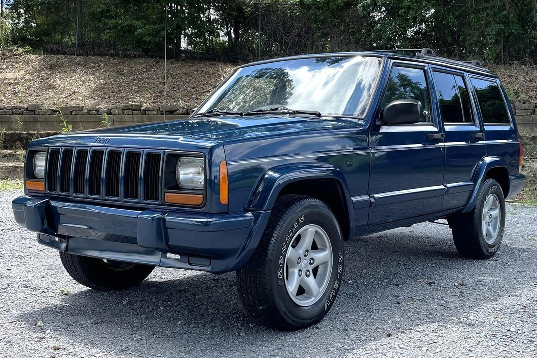2001 Jeep XJ Cherokee - Image 3 of 31