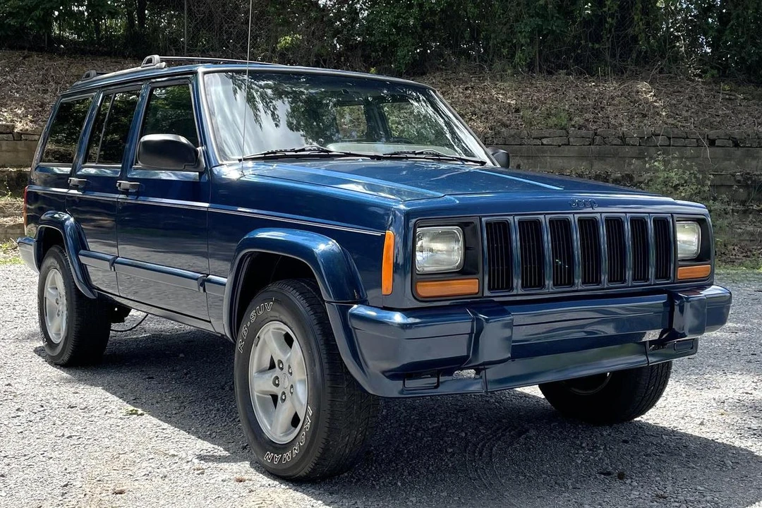 2001 Jeep XJ Cherokee - Image 27 of 31