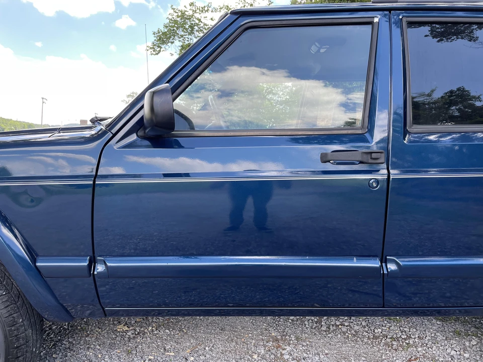 2001 Jeep XJ Cherokee - Image 11 of 31