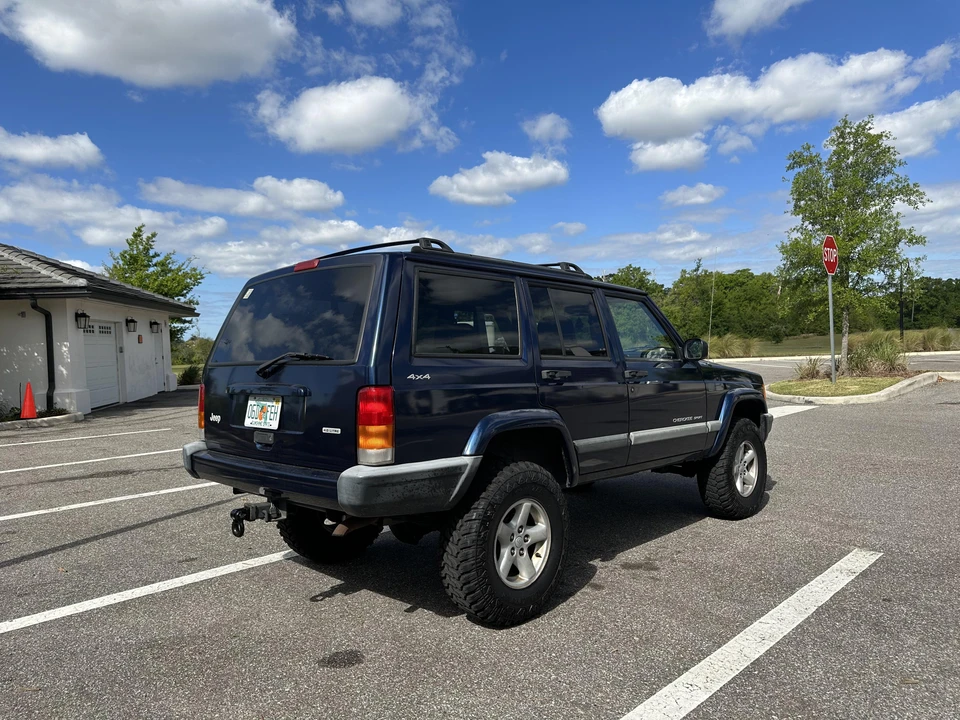 2001 Jeep XJ Cherokee - Image 21 of 31