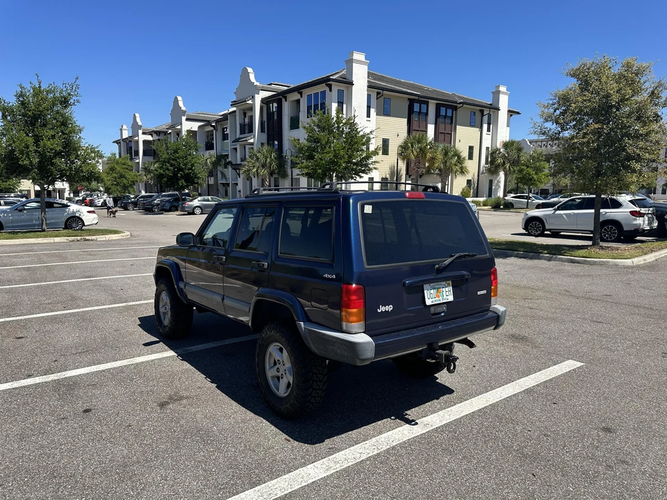 2001 Jeep XJ Cherokee - Image 17 of 31