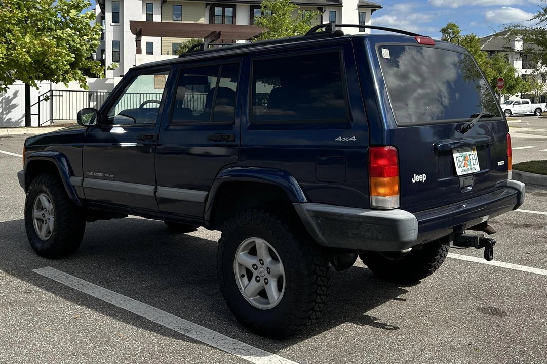 2001 Jeep XJ Cherokee - Image 4 of 31