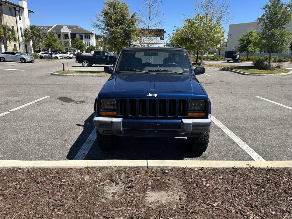 2001 Jeep XJ Cherokee - Image 8 of 31