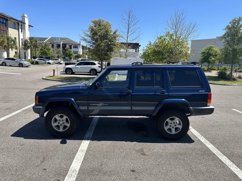 2001 Jeep XJ Cherokee - Image 15 of 31