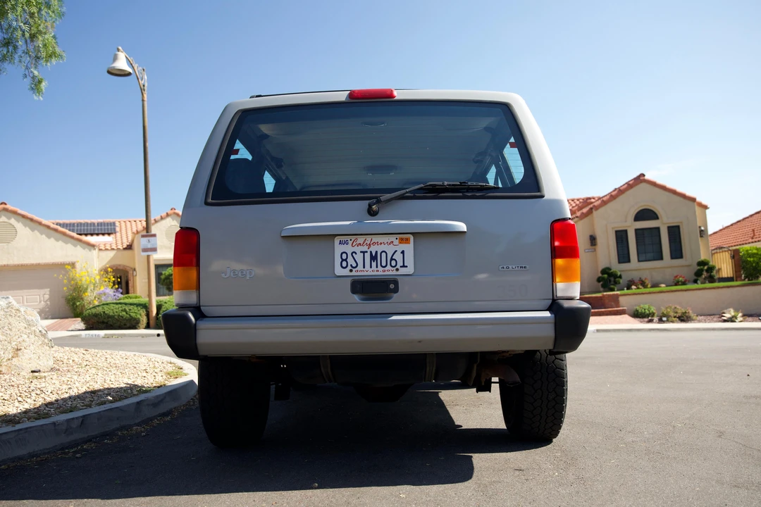 2001 Jeep XJ Cherokee - Image 16 of 31