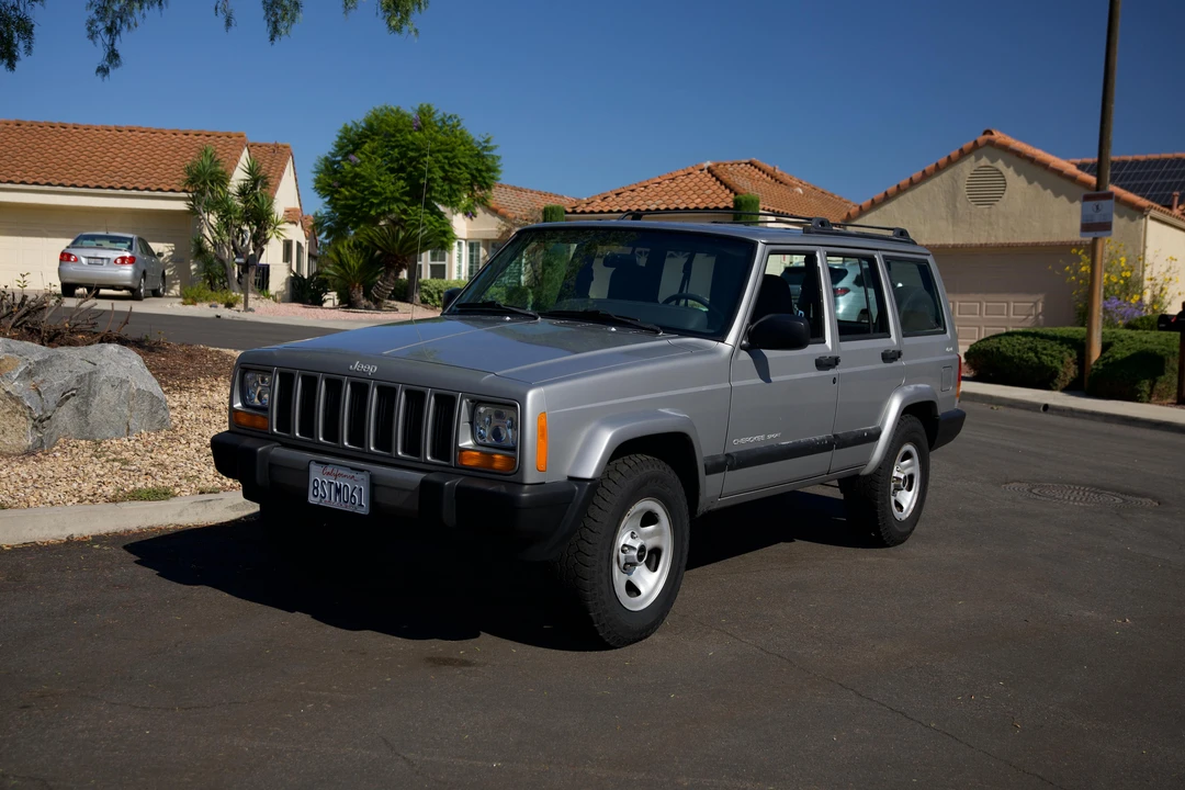 2001 Jeep XJ Cherokee - Image 11 of 31