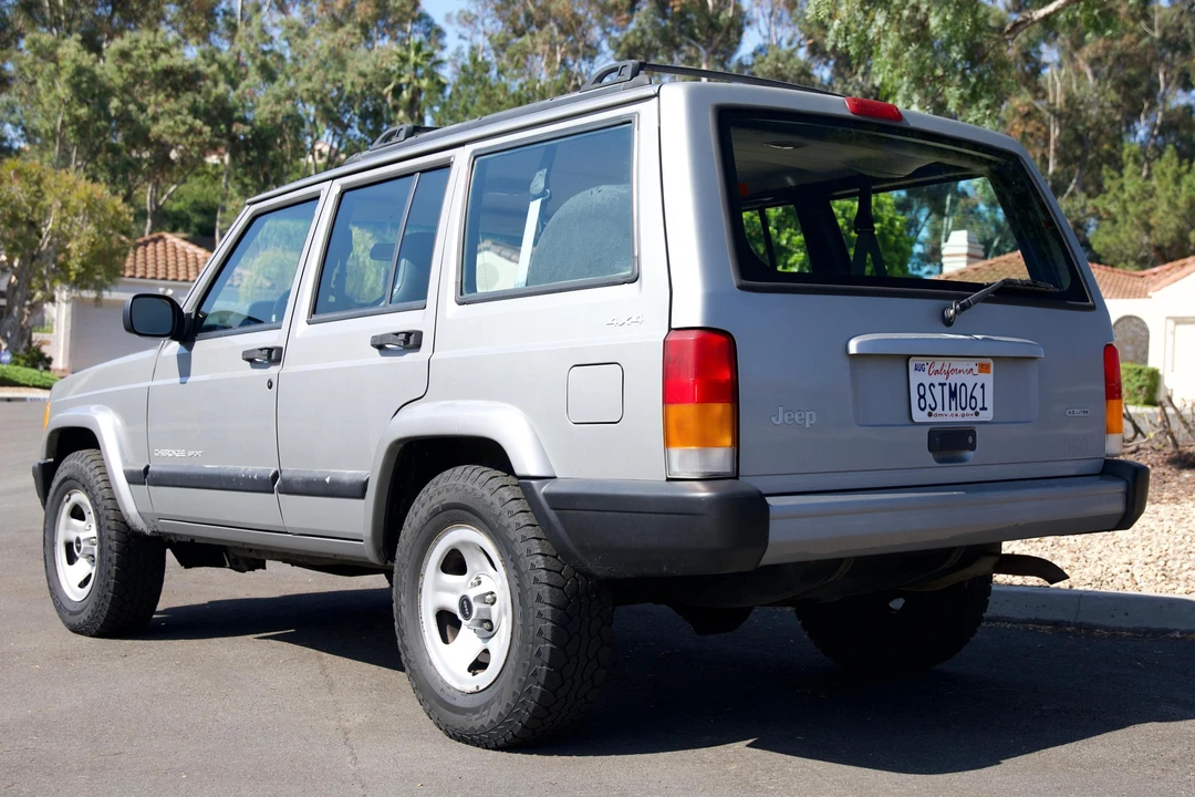 2001 Jeep XJ Cherokee - Image 4 of 31