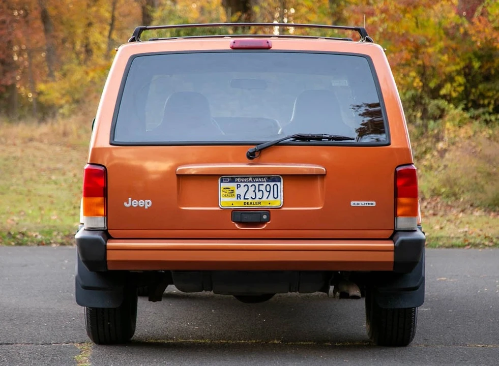 2001 Jeep XJ Cherokee - Image 12 of 19