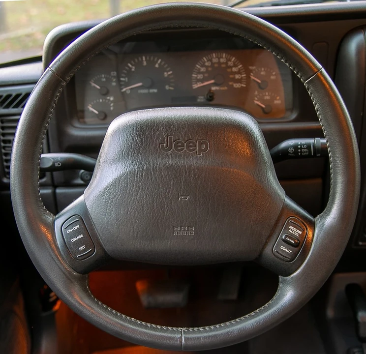 2001 Jeep XJ Cherokee - Image 17 of 19