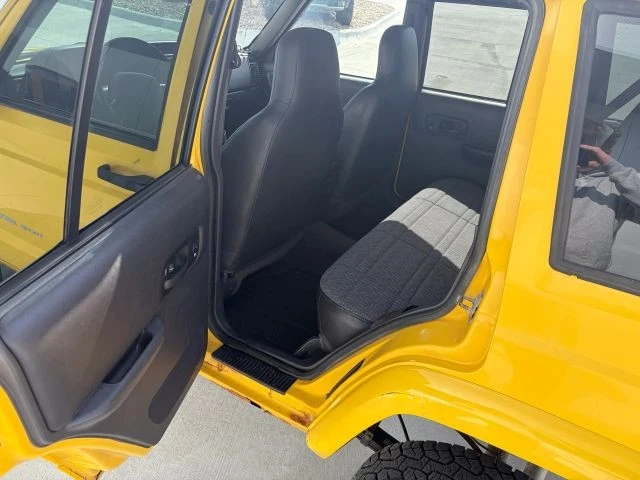 2001 Jeep XJ Cherokee - Image 10 of 12