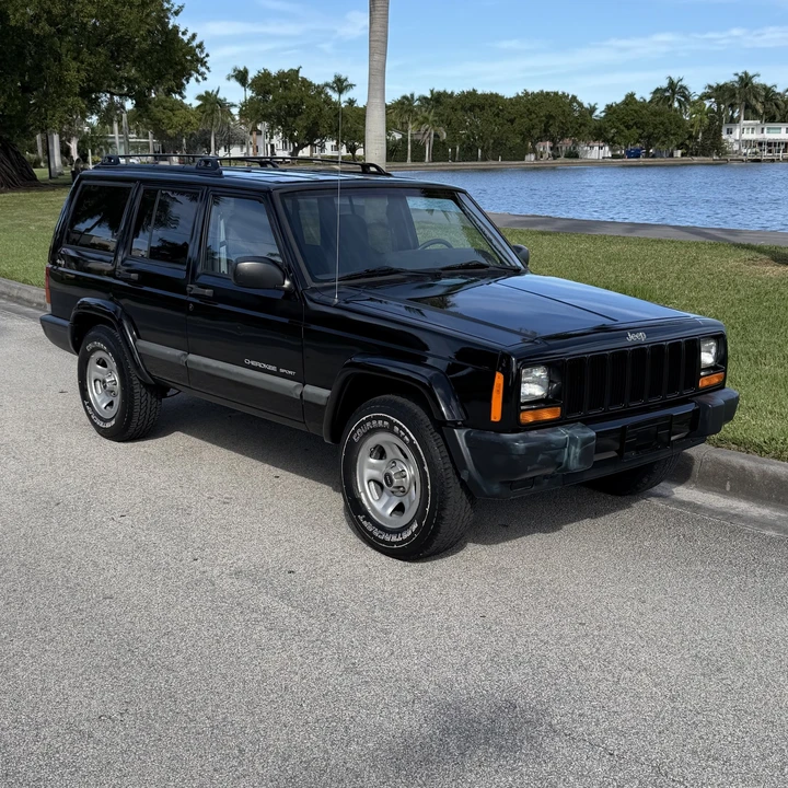 2001 Jeep XJ Cherokee - Image 2 of 31