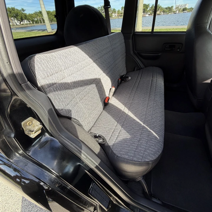 2001 Jeep XJ Cherokee - Image 21 of 31