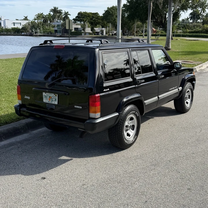 2001 Jeep XJ Cherokee - Image 14 of 31