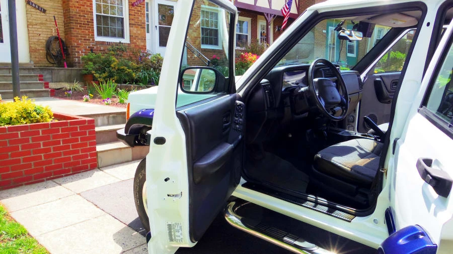 2001 Jeep XJ Cherokee - Image 3 of 14