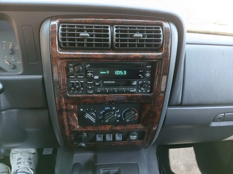 2001 Jeep XJ Cherokee - Image 9 of 14