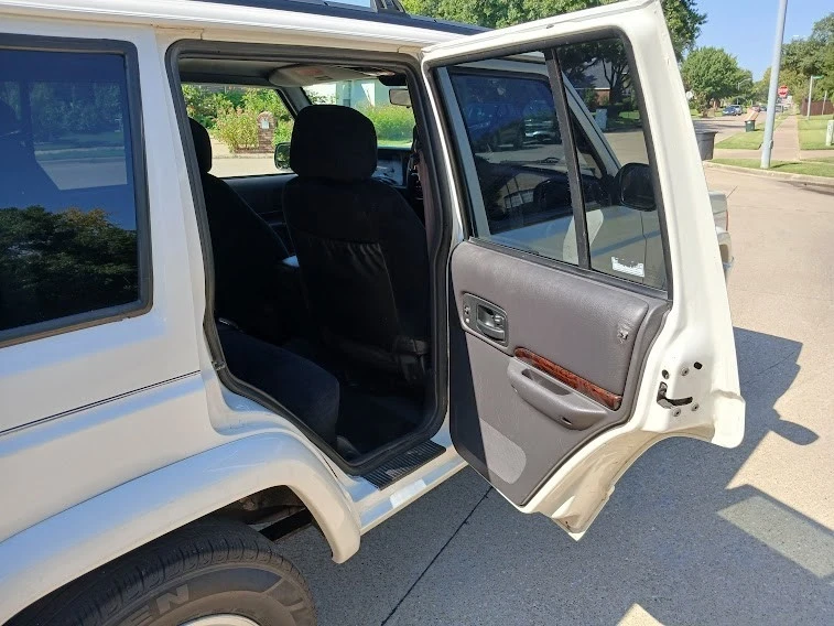 2001 Jeep XJ Cherokee - Image 8 of 14