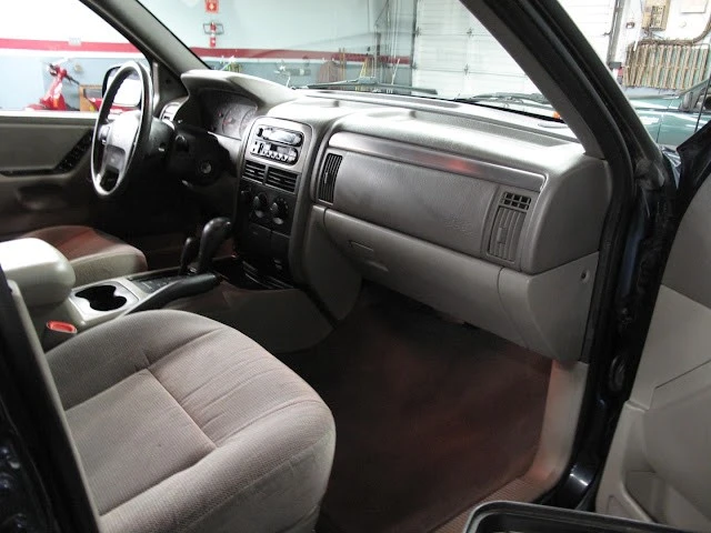 2001 Jeep WJ Grand Cherokee - Image 12 of 31