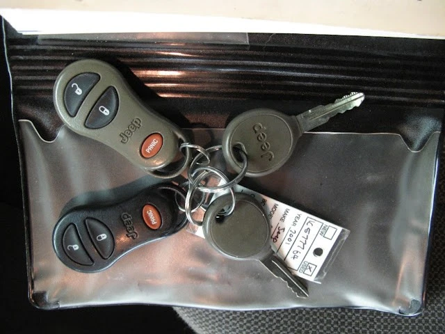 2001 Jeep WJ Grand Cherokee - Image 5 of 31