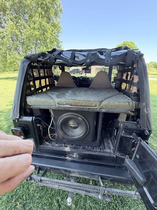 2001 Jeep TJ Wrangler - Image 2 of 8