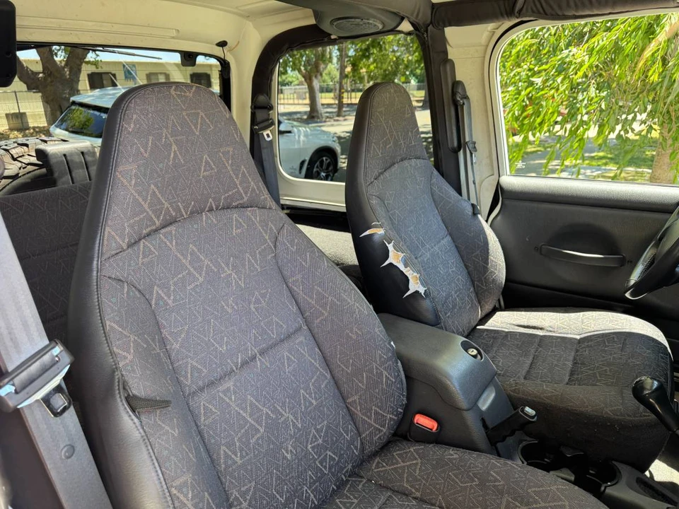 2001 Jeep TJ Wrangler - Image 11 of 13