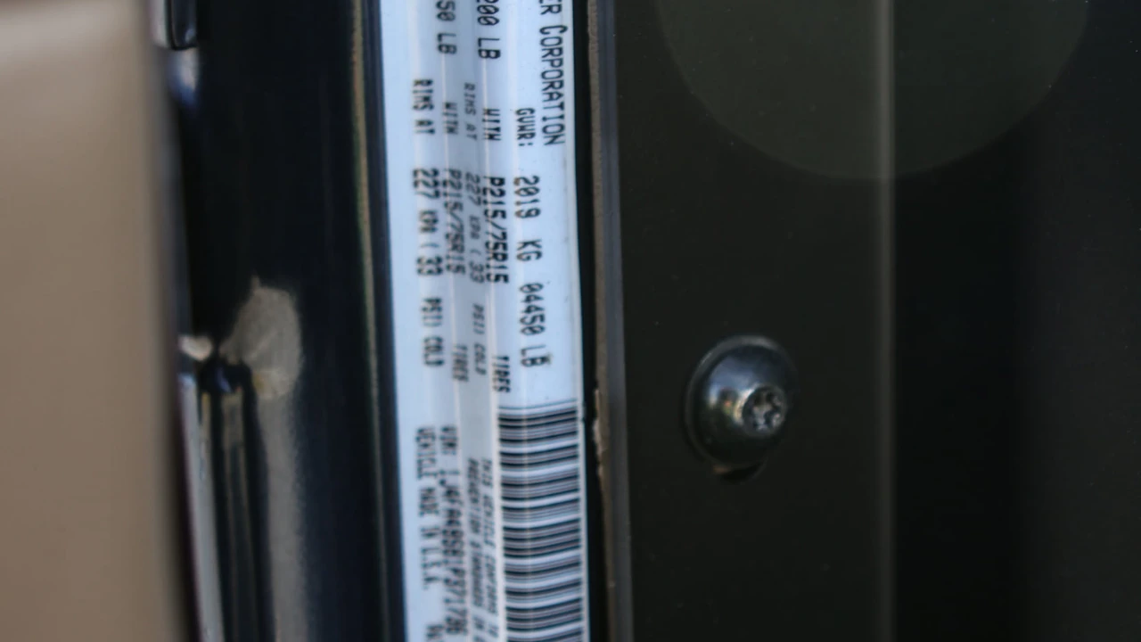 2001 Jeep TJ Wrangler - Image 23 of 31