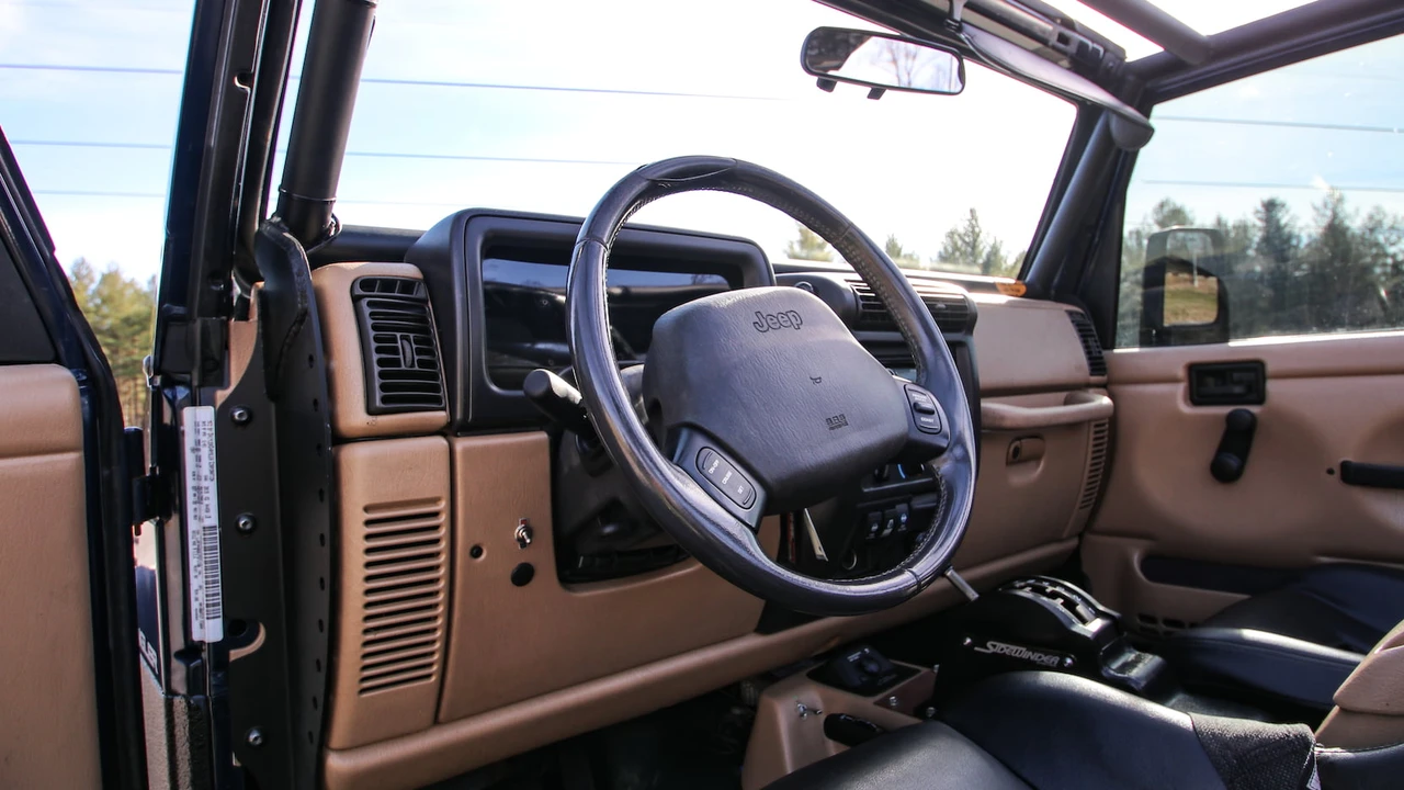 2001 Jeep TJ Wrangler - Image 26 of 31